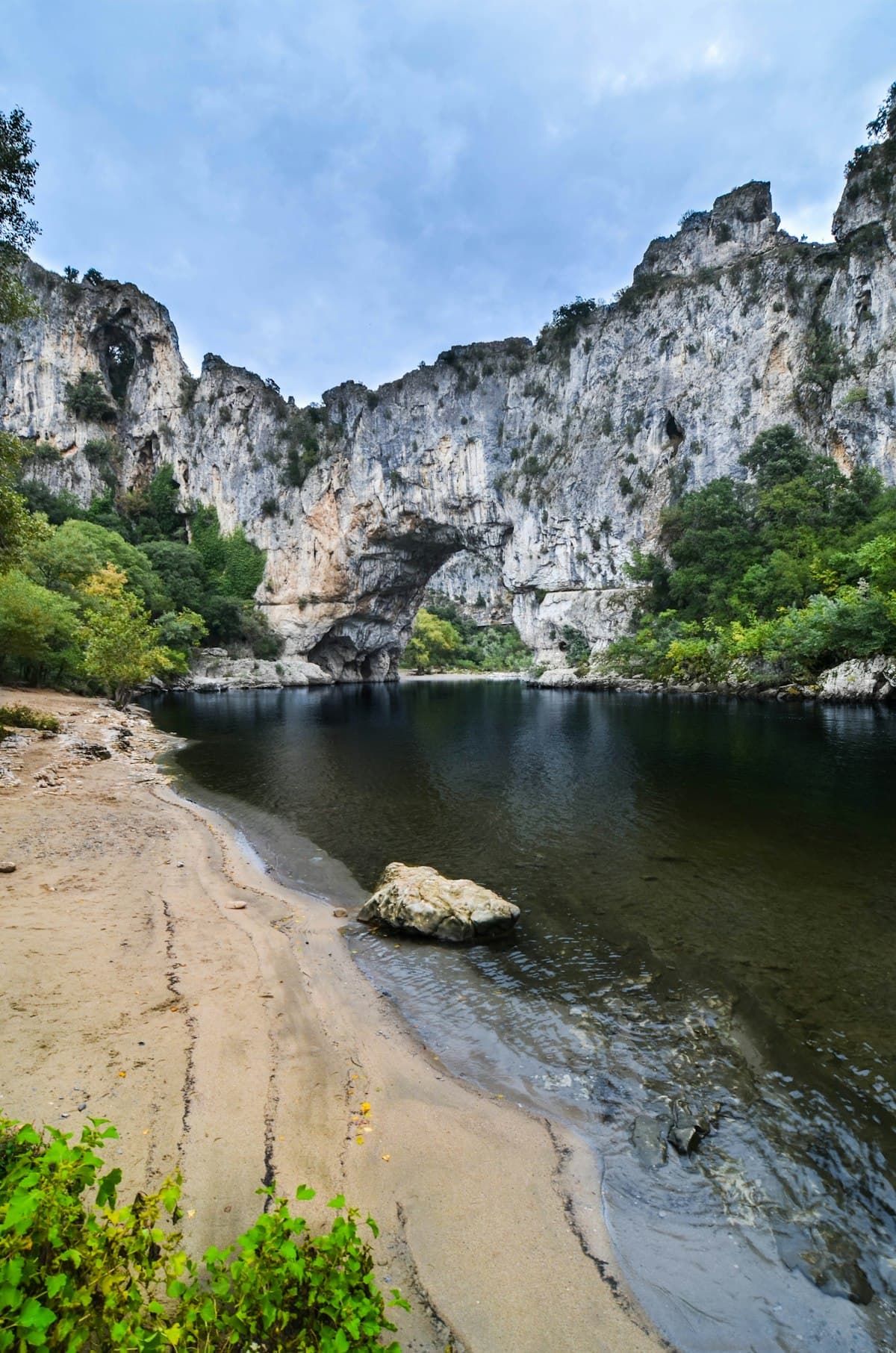 Les gorges de l'Ardèche à pied : 8 randonnées incontournables