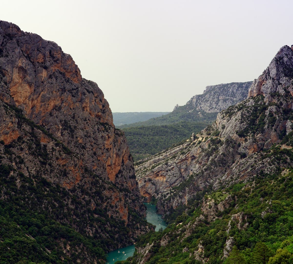 Randonnées dans le Haut-Var et les gorges du Verdon nord : le guide complet