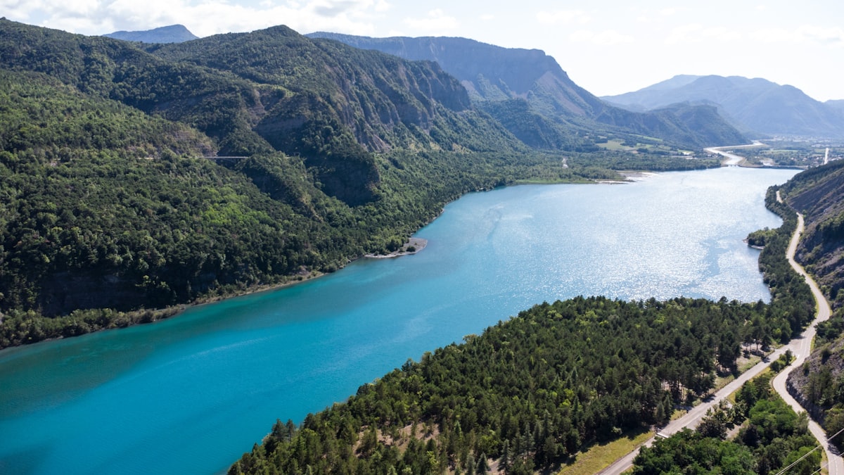 8 Best Hikes Around Lac de Serre-Poncon: The Complete Guide